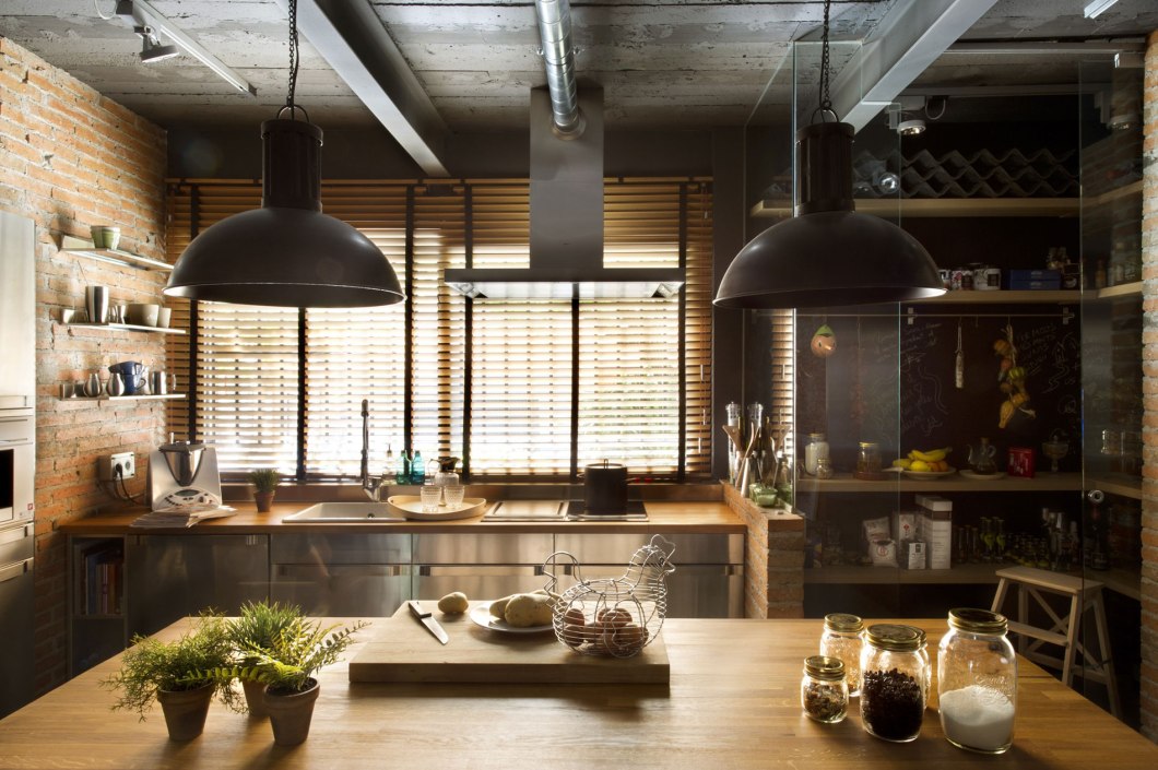 commercial-space-turned-into-a-loft-in-terrassa-025