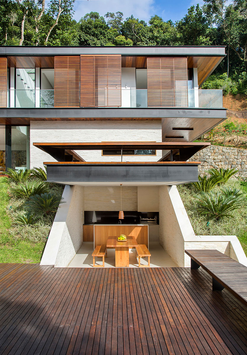 casa-portobello-11-vista-balanço-gourmet-deck-madeira-externa-lateral-tripper-arquitetura