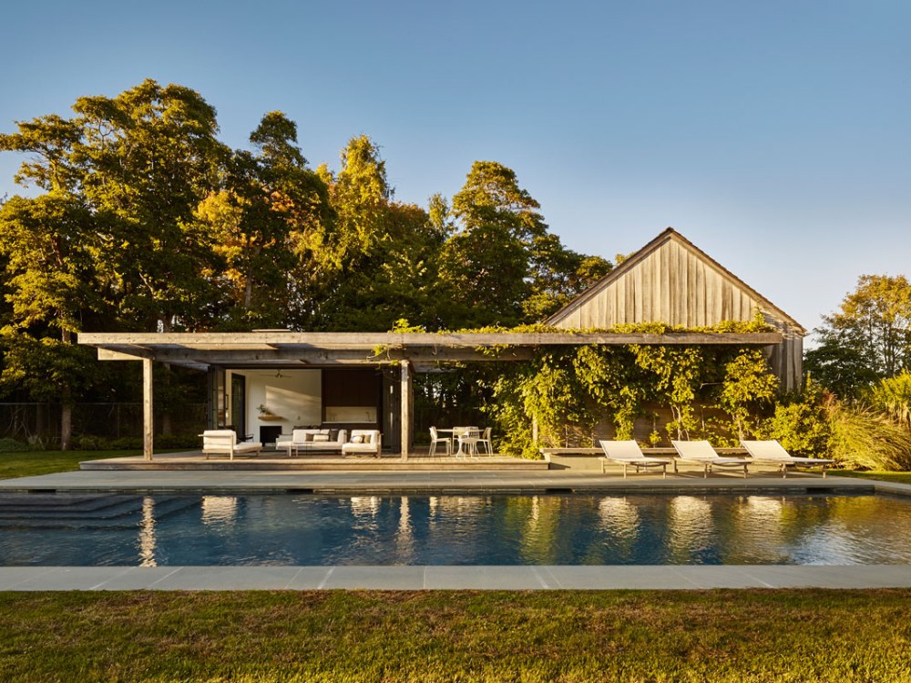Pool House, Amagansett, NY by Robert Young Architects 01