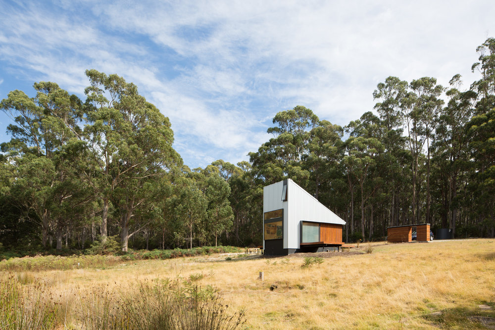 Bruny Island Hideaway by Maguire + Devine Architects 07